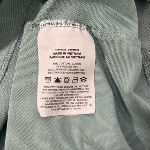 The Nike Tee Dri-Fit Medium Loose Bones Skeleton Shirt Graphic Sleeve Logo NWOT - Picture 6 of 7